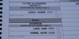 Ballot with Kari Lake and Katie Hobbs for Governor.