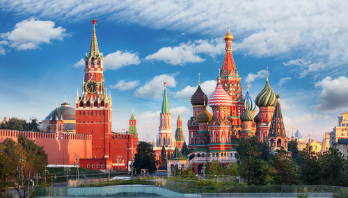 Kremlin and Saint Basils Cathedral in Moscow, Russia.